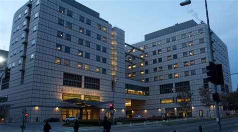 Hotels near University of California.